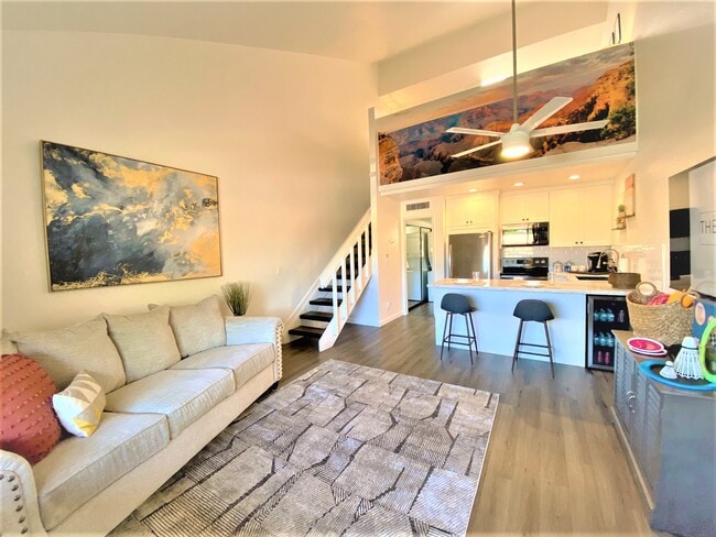 Photo - 8055 E Thomas Rd Unidad E104 Rental