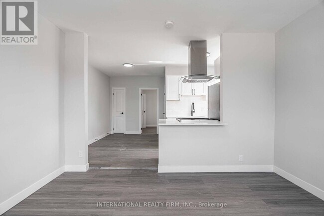 Photo - 215 Hamilton