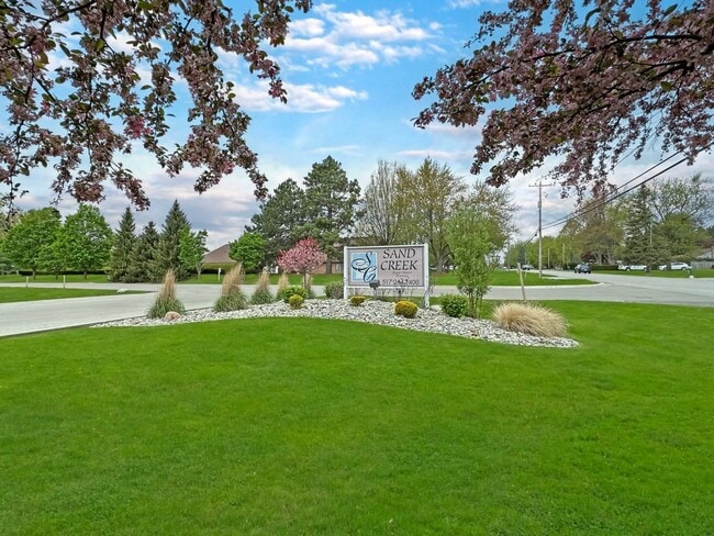Photo - Adrian College Less than 2 miles away*****...