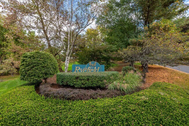 Photo - 60 Old Town Rd