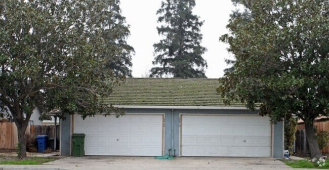 Building Photo - A2060-2070FR Unit 2070 Rental