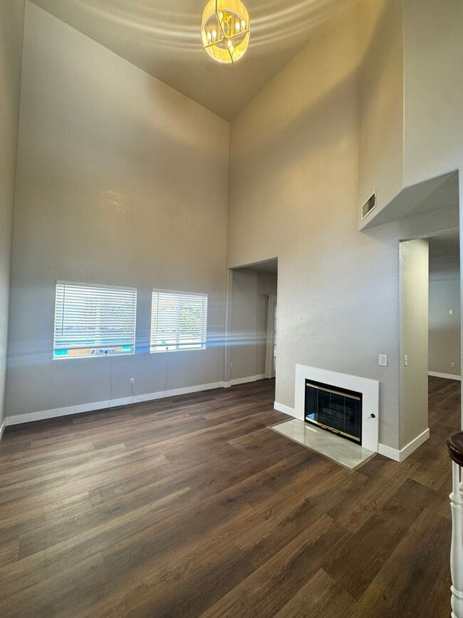4481 Tomer Ln