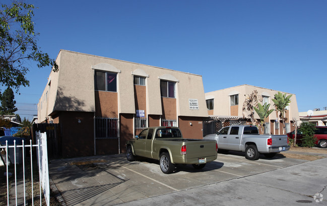Photo - Courtyard Terrace Apartments