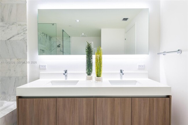 Photo - 401 N Birch Rd Unit 701