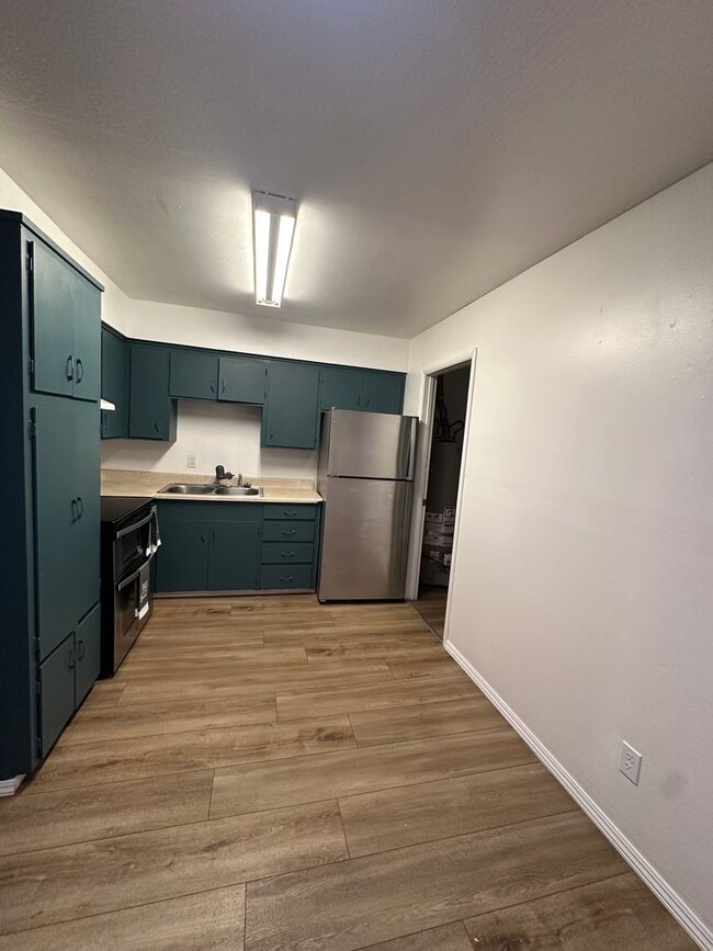 Photo - 3735 Tamarack Ave Apartamento Unidad 3735 Tamarack Avenue #A