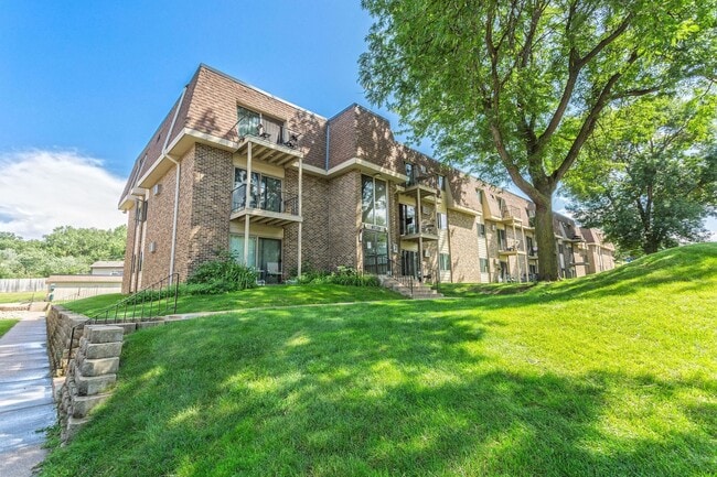 River Ridge Apartments
