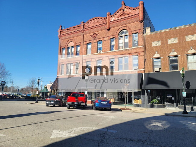 Building Photo - 601 Monroe Ave Rental