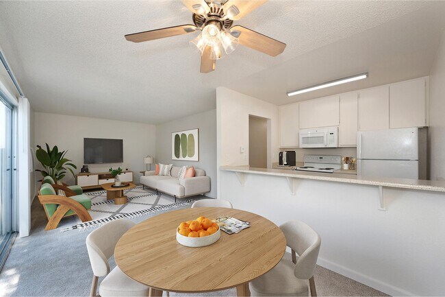 Photo - The Redwoods Apartments