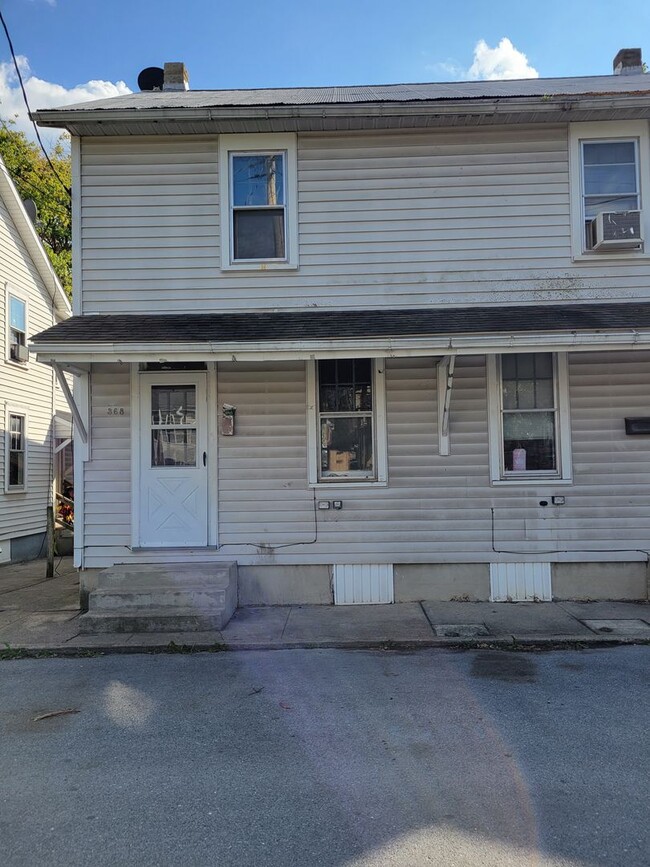 Building Photo - 372-374 Tolbert Ave Unit 374 Rental