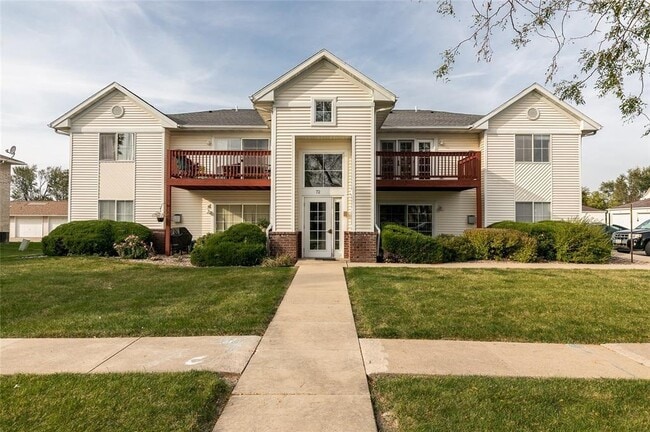 Photo - 72 Miller Ave SW Condo Unit 7