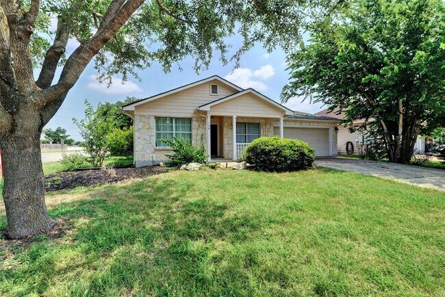 Photo - 136 Holmstrom St