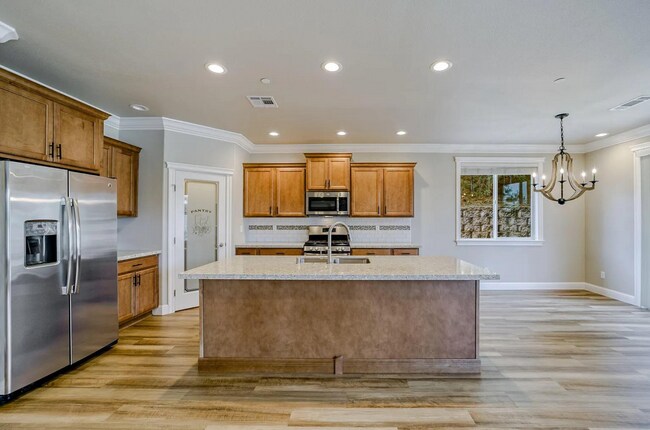 Photo - 4585 Risstay Way