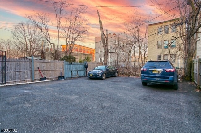 Photo - 178 N 16th St Unit 2