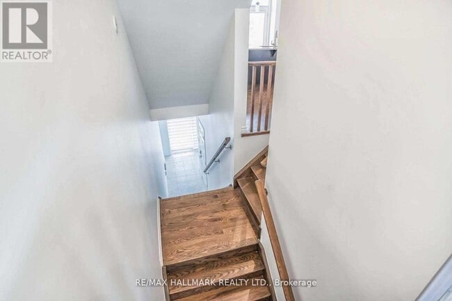 Photo - 34 Heron Park Pl