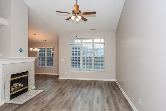 Photo - 5839 Mahogany Pl SW