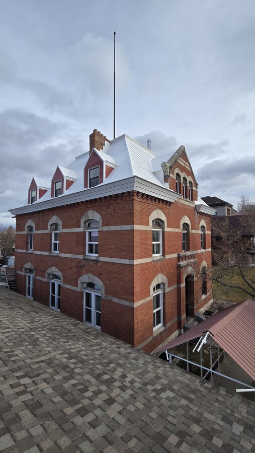 Photo - 214 E Broadway St Unit General Rental Application