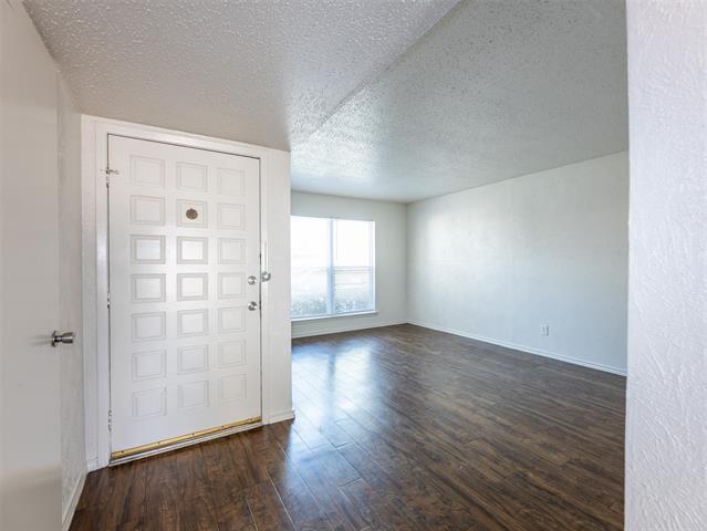 Photo - 327 Valley Park Dr