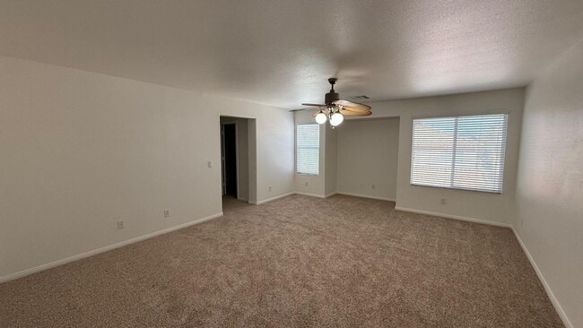 Photo - 10590 Medicine Bow St