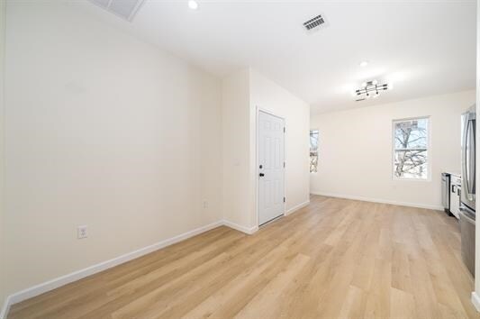 Photo - 155 Van Horne St