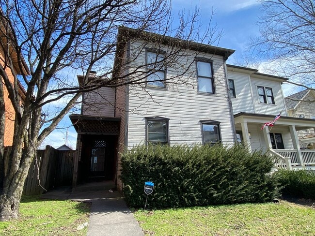 Building Photo - Summit St 814-816 MLR Unit 814 Rental