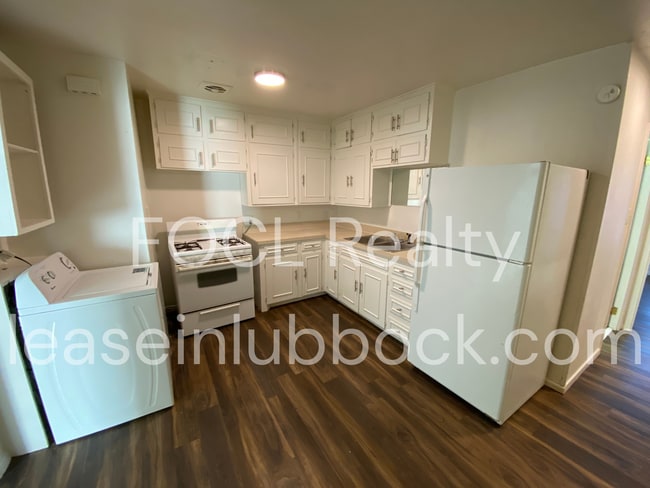 Photo - Affordable 4 bedroom, 1 bath