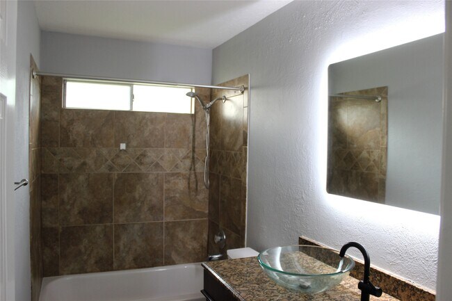 Photo - 1914 Wildwood Ridge Dr