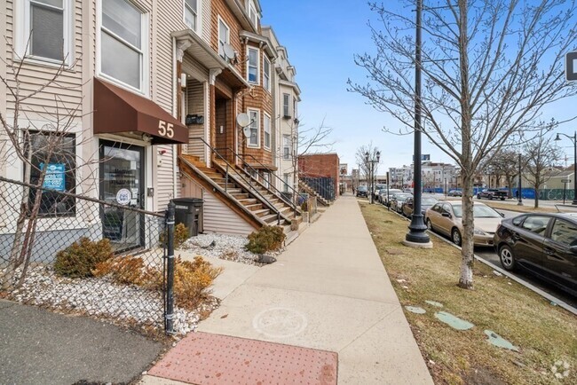 Building Photo - 55 Broadway Unit 3 Rental