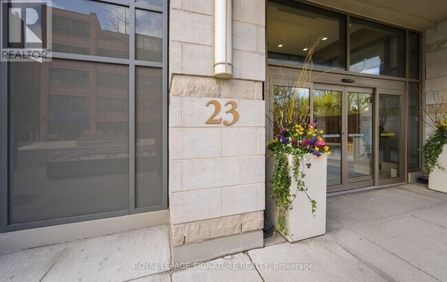 Photo - 23 Glebe Rd W Unit 323