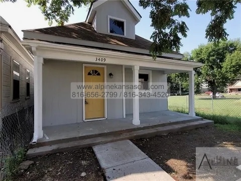 Updated NE Bungalow - Updated NE Bungalow House