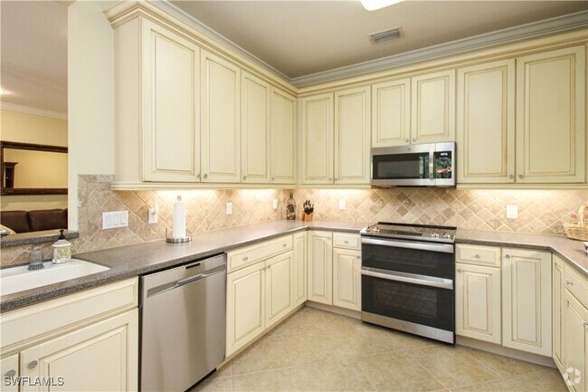 Building Photo - 12237 Toscana Way Unit 102 Rental