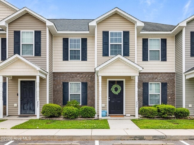 Building Photo - 229 Glen Cannon Drive