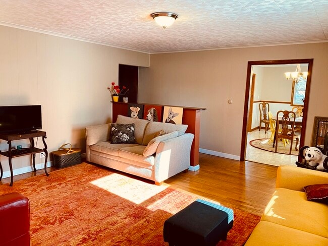 Photo - 606 S Webber St