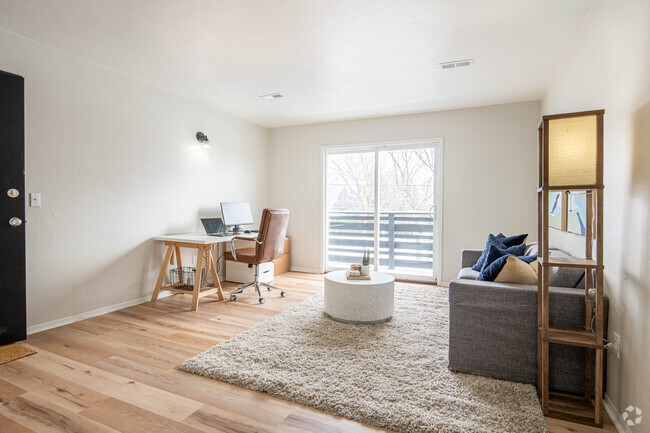1BR, 1BA - 695SF - The Hendrix Apartments