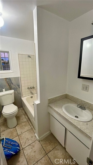 Photo - 3908 W 109th St