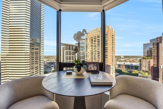 Building Photo - 1111 Caroline St Unit 2903