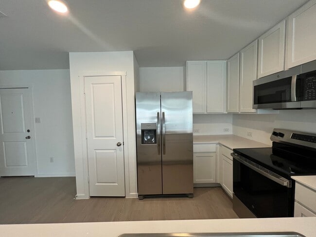 Photo - Stunning 3/2 Home In Waters Edge, Seguin, TX