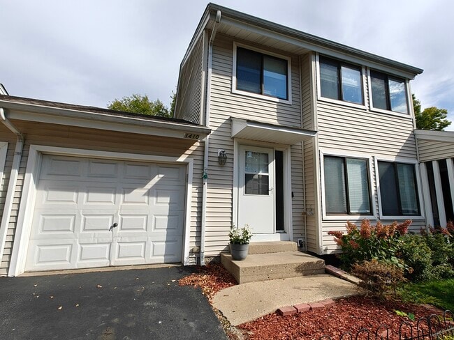 Building Photo - 1410 Whispering Springs Cir