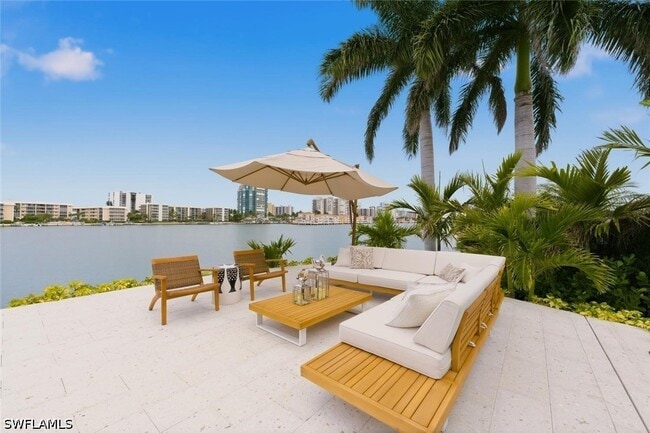 Building Photo - 200 Bahia Point