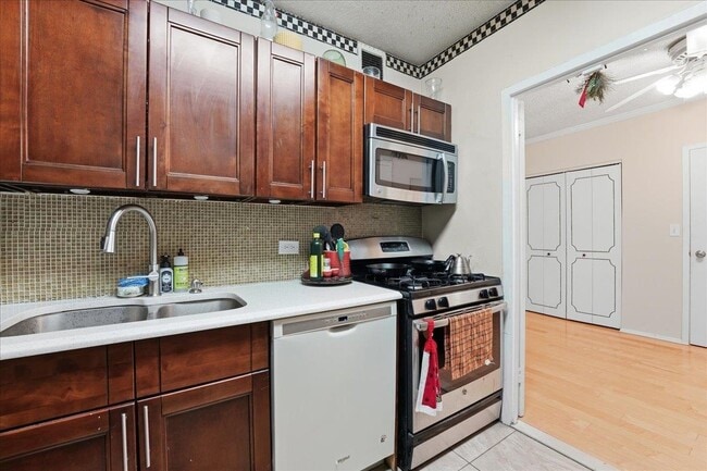 Photo - 45 River Dr S Unit 311