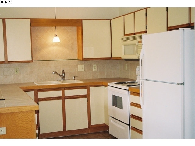 Photo - 1621 Underhill Dr