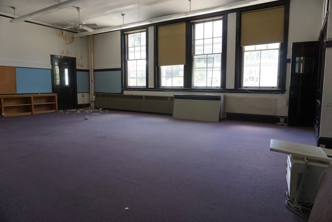 Photo - 207 Pleasant St