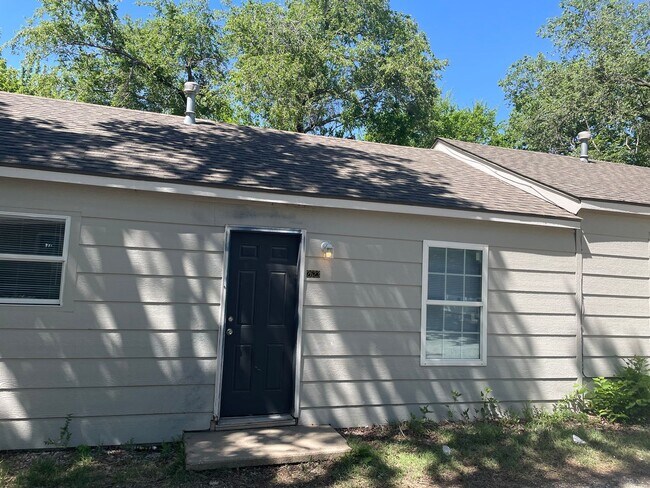 Building Photo - 2623 Fees S Unit 2623 S Fees St