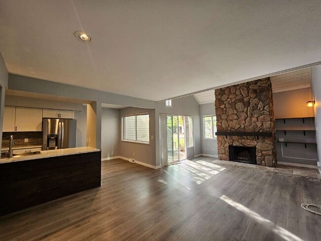 Building Photo - 2618 S Xanadu Way
