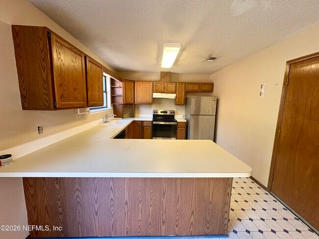 Photo - 2916 Justin Ct