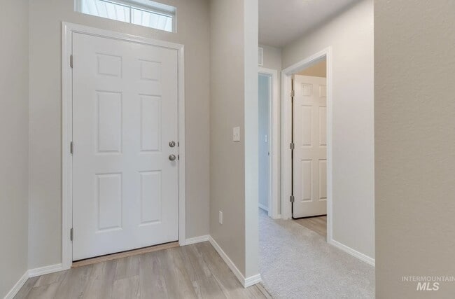 Photo - 19570 Nanticoke Ave