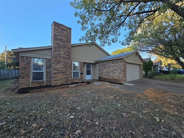 Building Photo - 308 Royal Field Dr