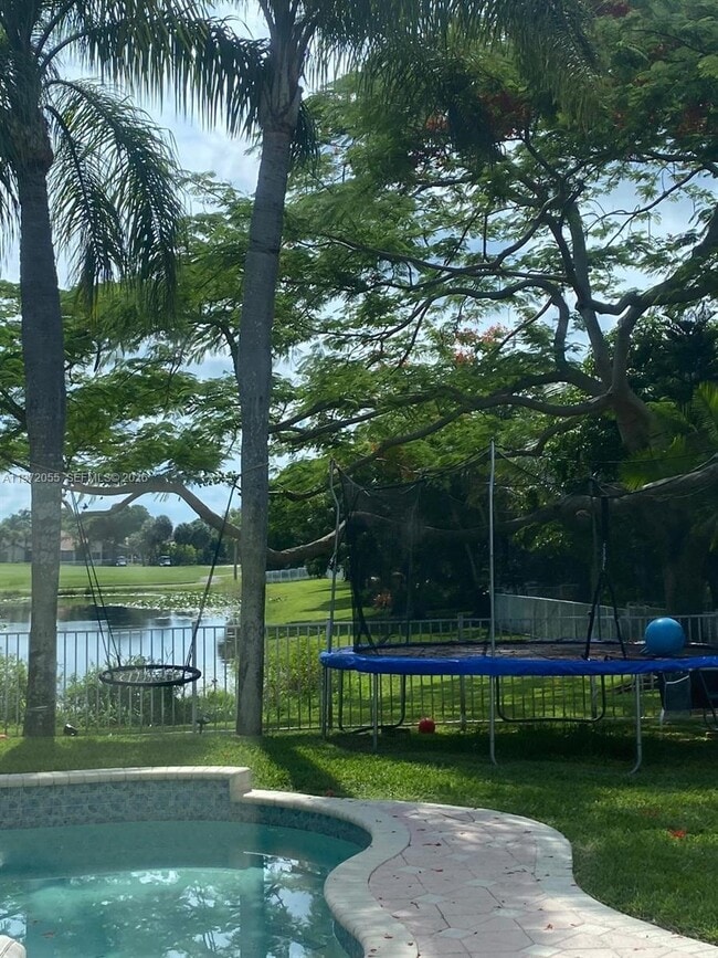 Photo - 1607 SW 157th Ave