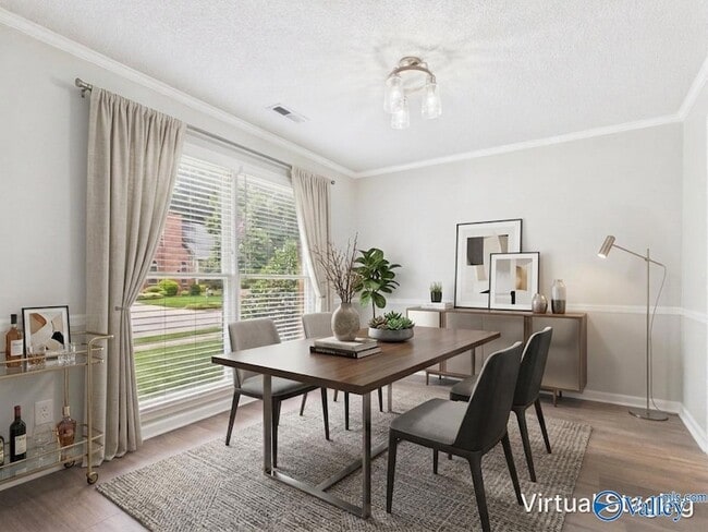 Photo - 102 Montrose Dr