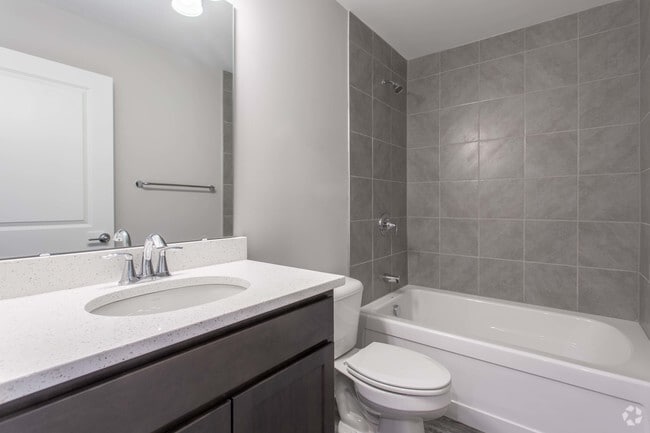 Casa adosada de 3 habitaciones y 2 baños y medio, modelo - Mason Oaks Townhomes