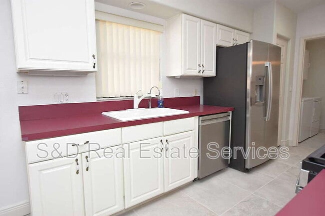 Photo - 2235 Silver Re Dr